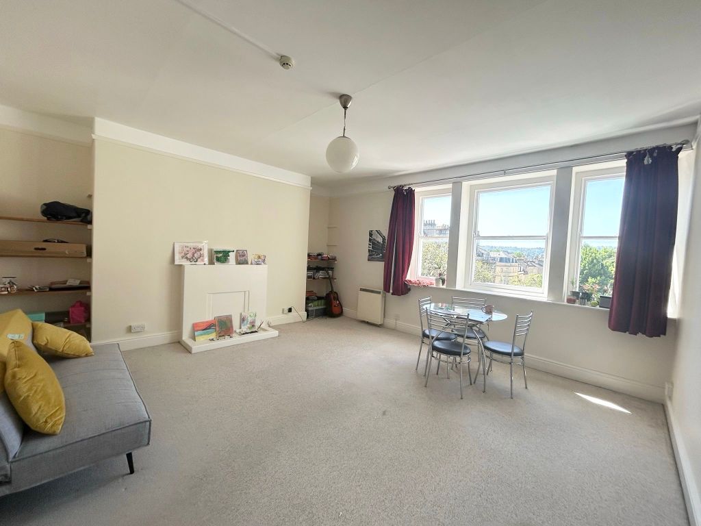 Property photo 1 of 5 Living Room