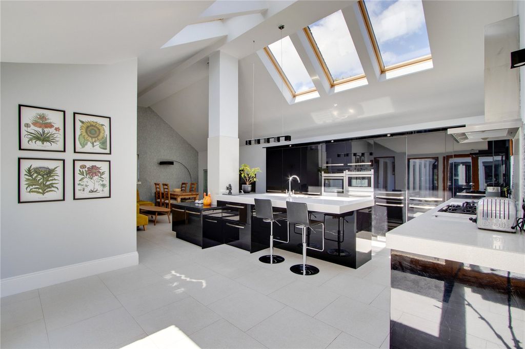 Property photo 2 of 35 Kitchen