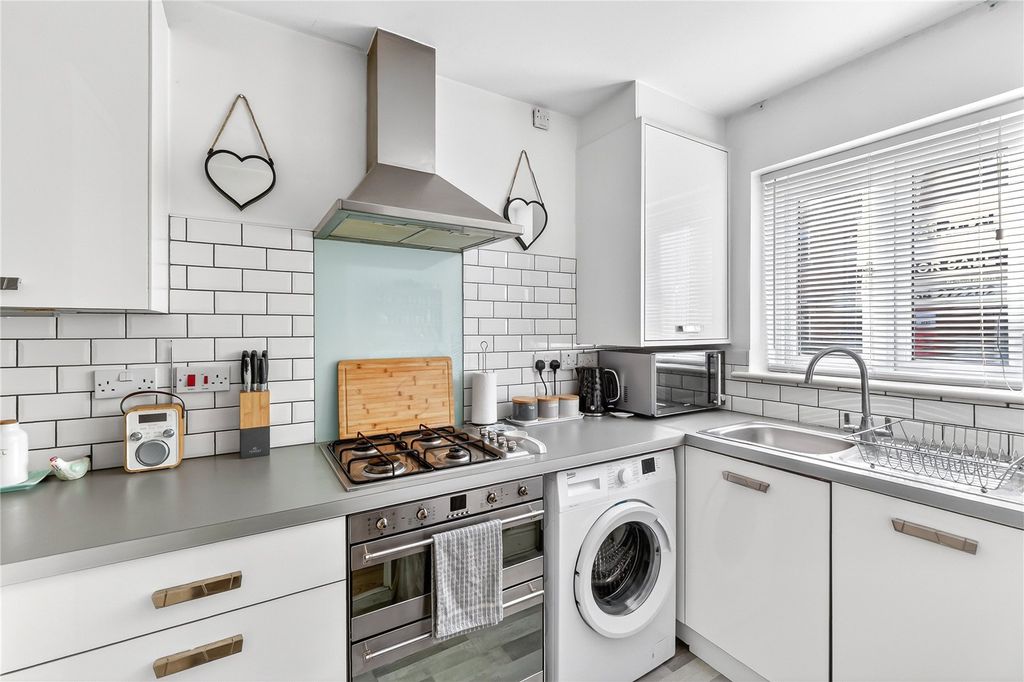 Property photo 3 of 20 Picture No. 28