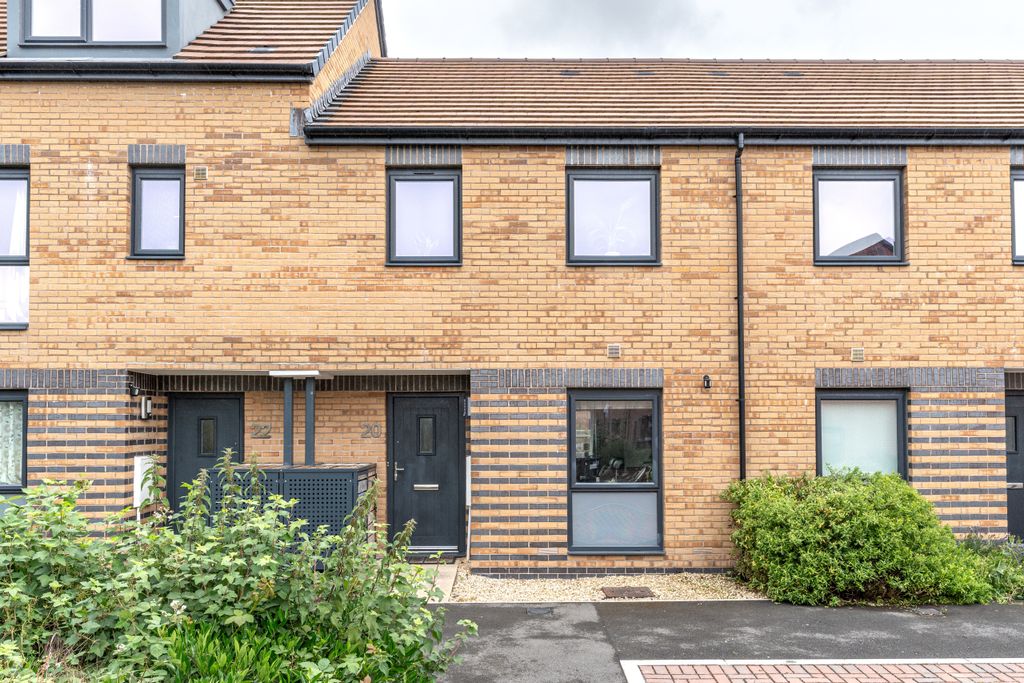 Property photo 2 of 15 A7408066-18