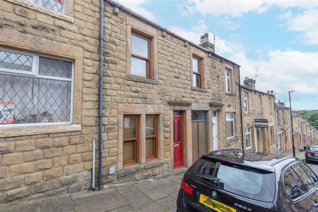 Property photo 1 of 10