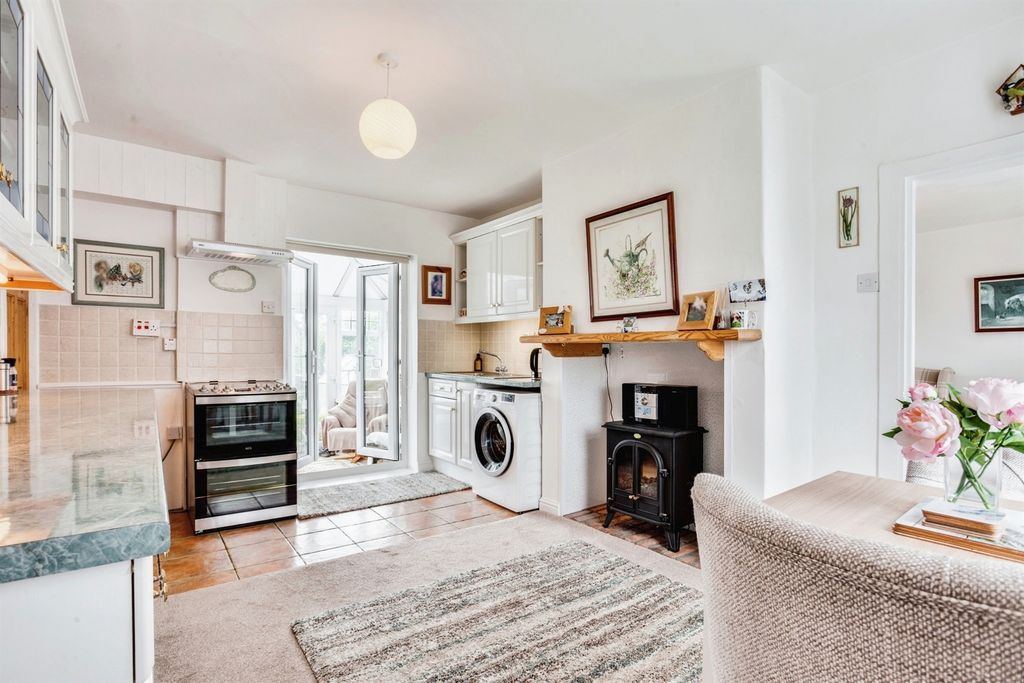 Property photo 2 of 15