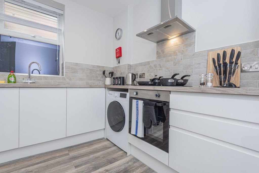 Property photo 2 of 9 Gordon Moon Suites - Apartment 2-10