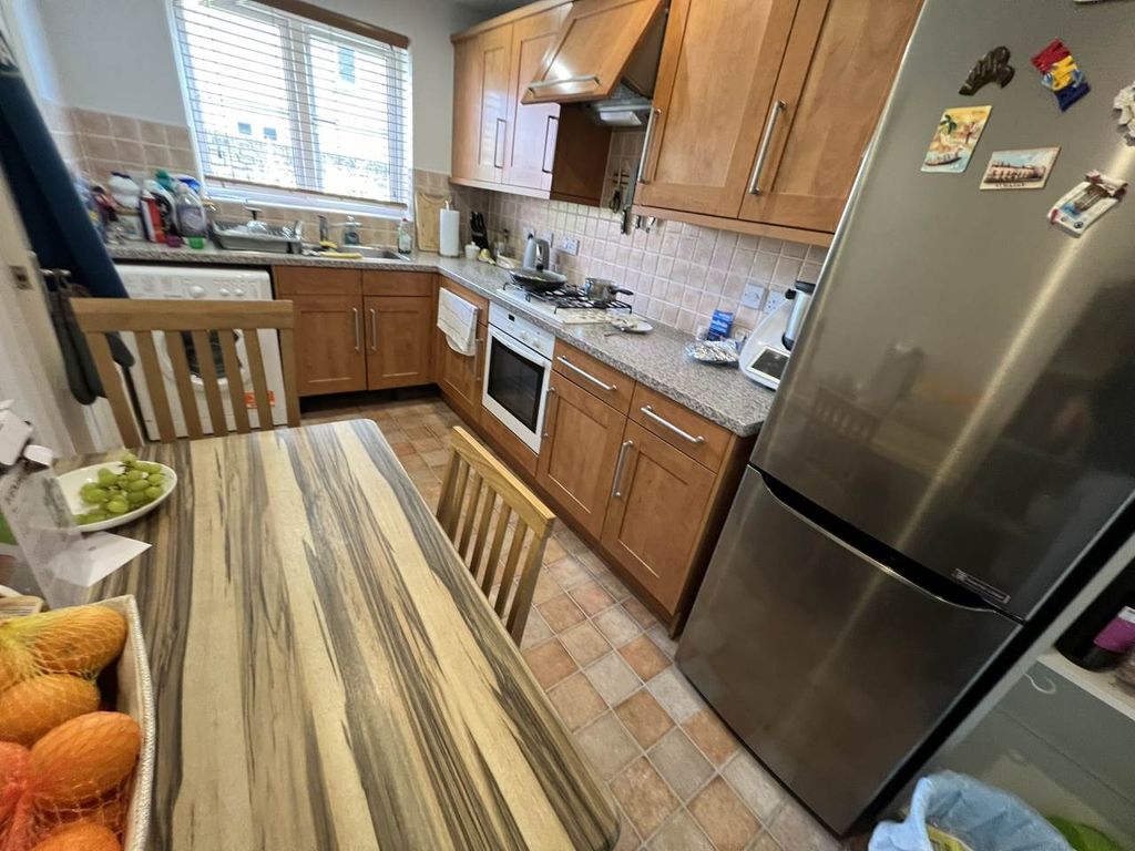Property photo 2 of 13 Kitchen