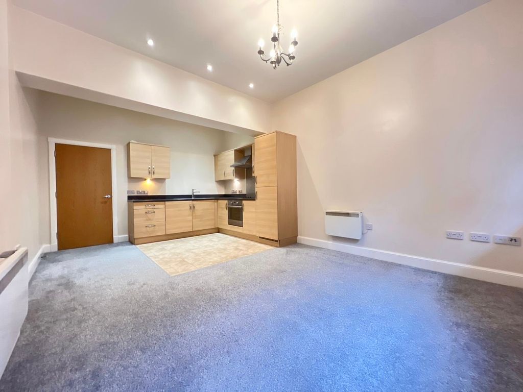 Property photo 2 of 16 Image