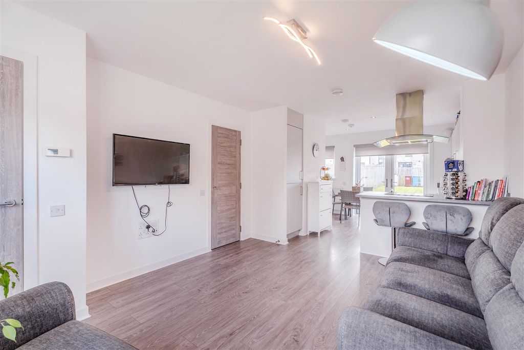 Property photo 3 of 25 4Staffa-4.Jpg