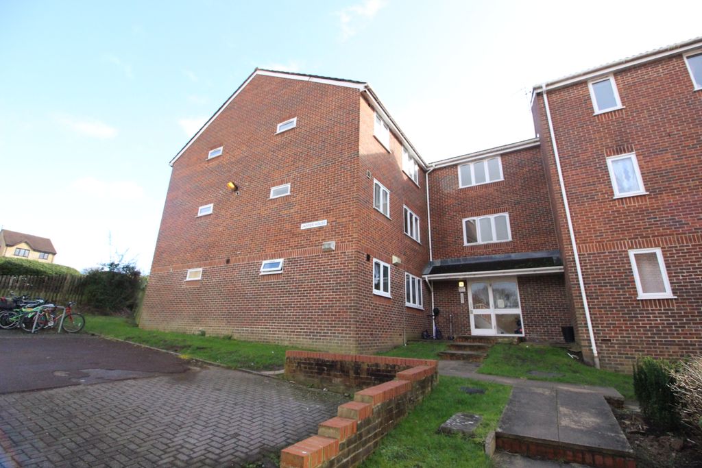 Property photo 1 of 5