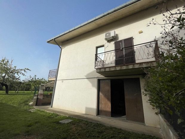 Property photo 3 of 20