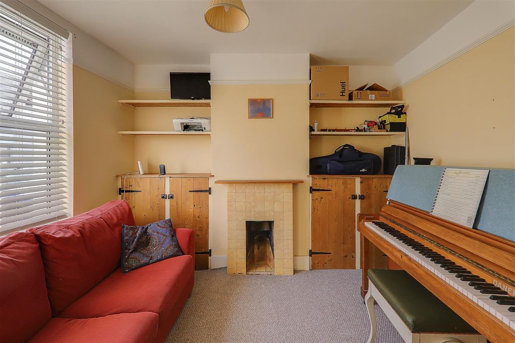Property photo 2 of 10 Img_4777-Img_4779.Jpg