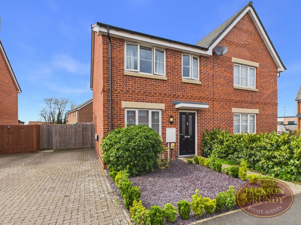 Property photo 1 of 15 Bective Close