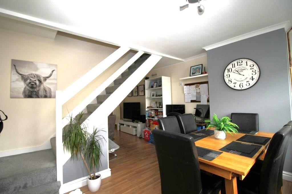 Property photo 1 of 10 Photo 1