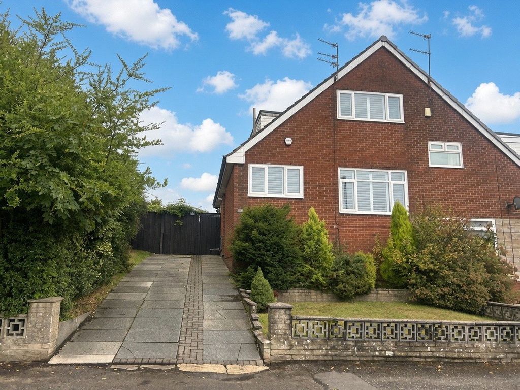 Property photo 1 of 21 External