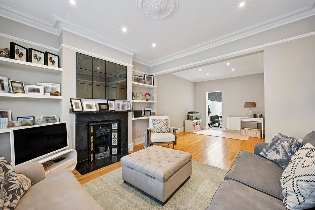 Property photo 3 of 15 Reception Room