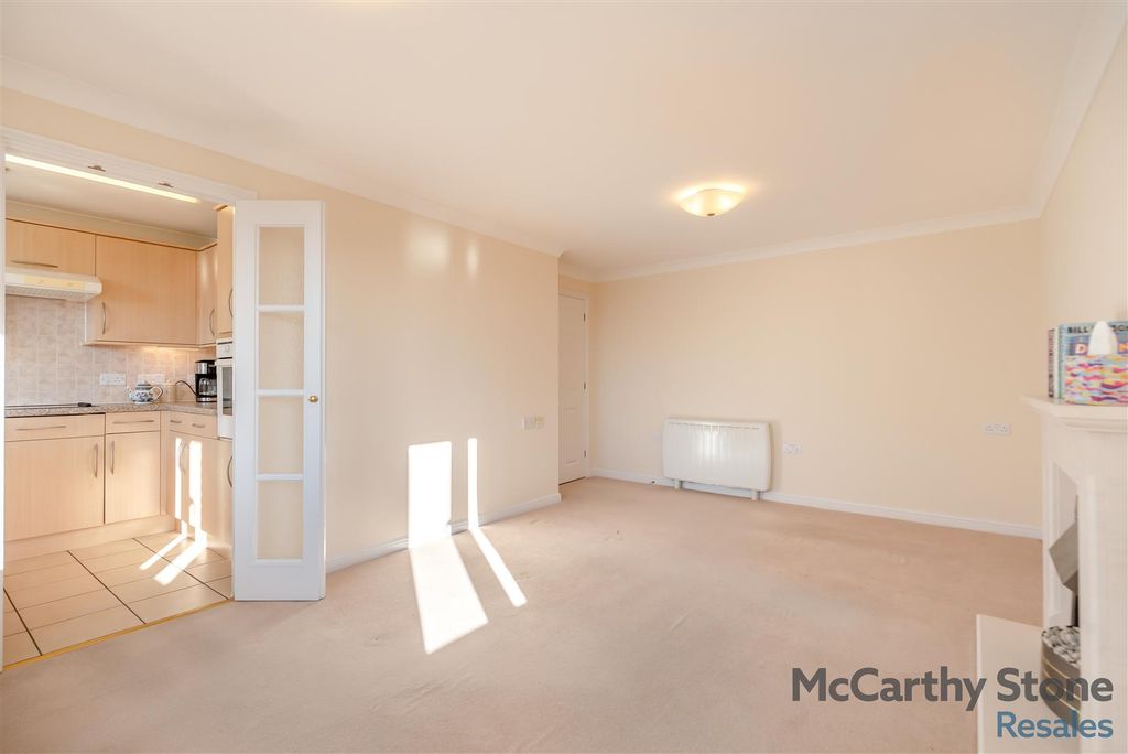 Additional image 5 of 1 bed flat for saleCaen Stone Court, Queen Street, Arundel BN18