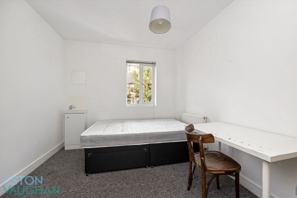 Property photo 2 of 14 4623541