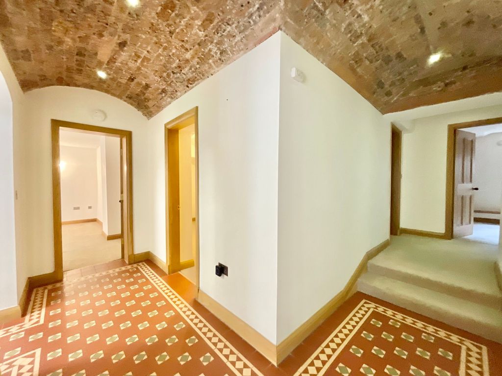 Additional image 15 of 2 bed flat for saleSidmouth Avenue, Newcastle ST5