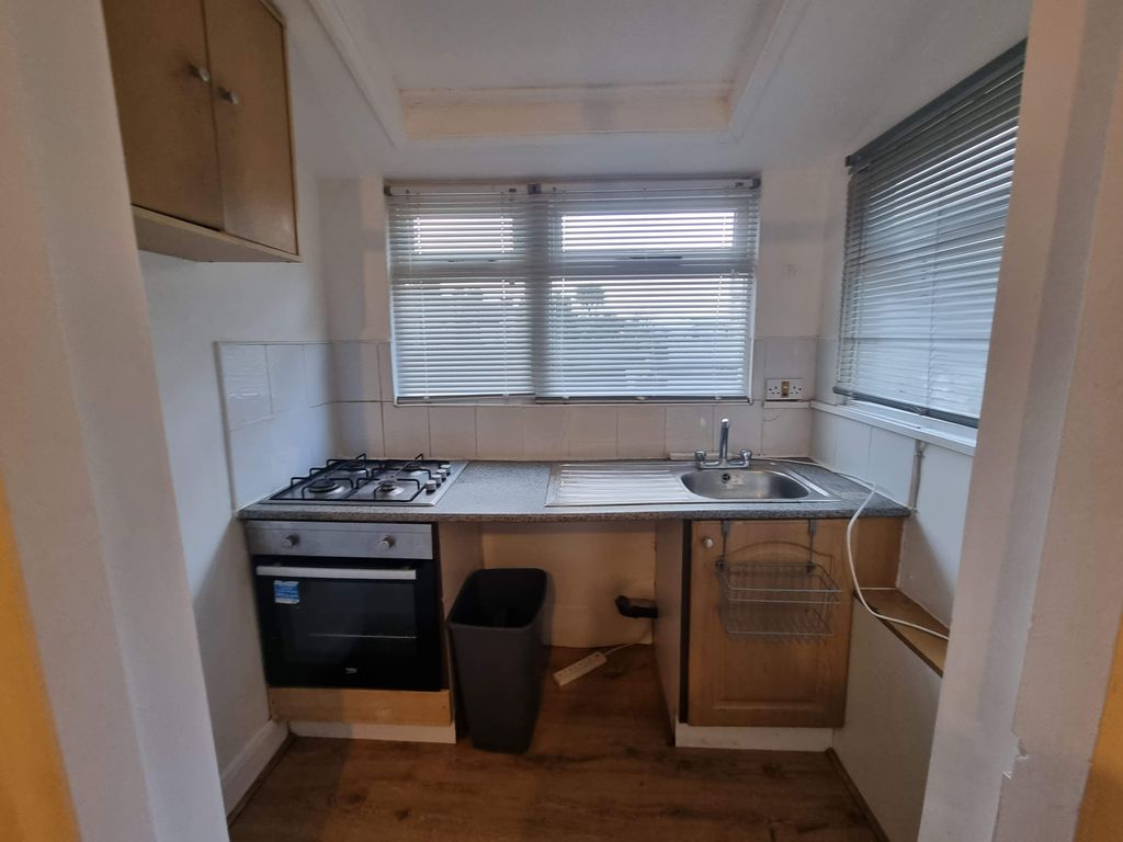 Property photo 2 of 3