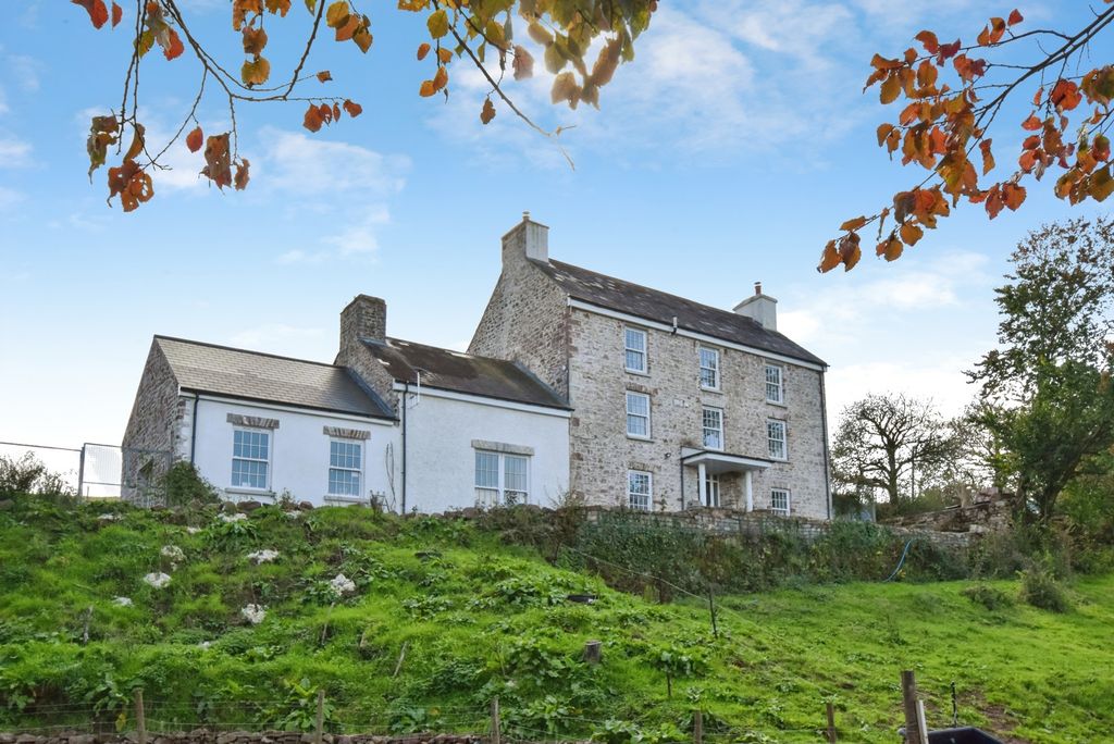 Property photo 3 of 49 Pbox-Img.Jpg