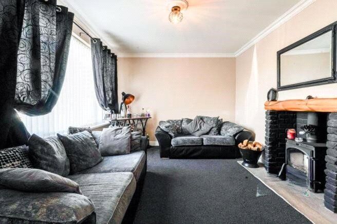 Property photo 2 of 11 Lounge