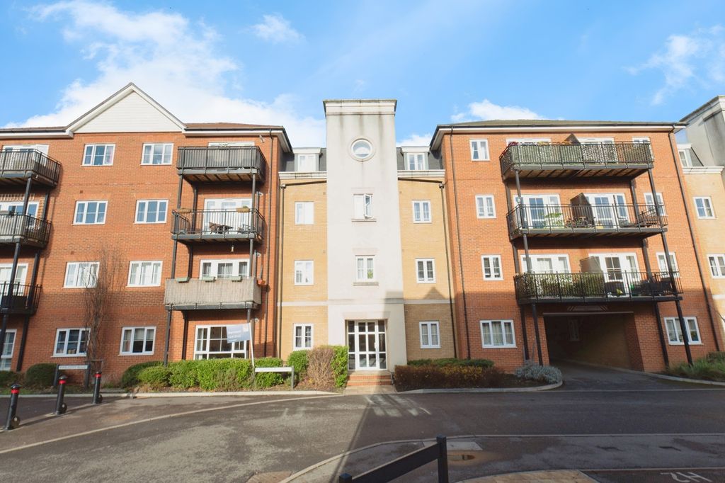 Property photo 1 of 11 Pbox-Img.Jpg