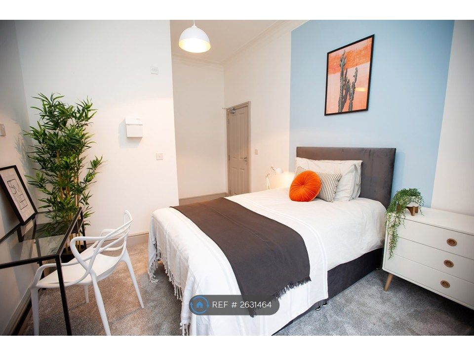 Property photo 1 of 35