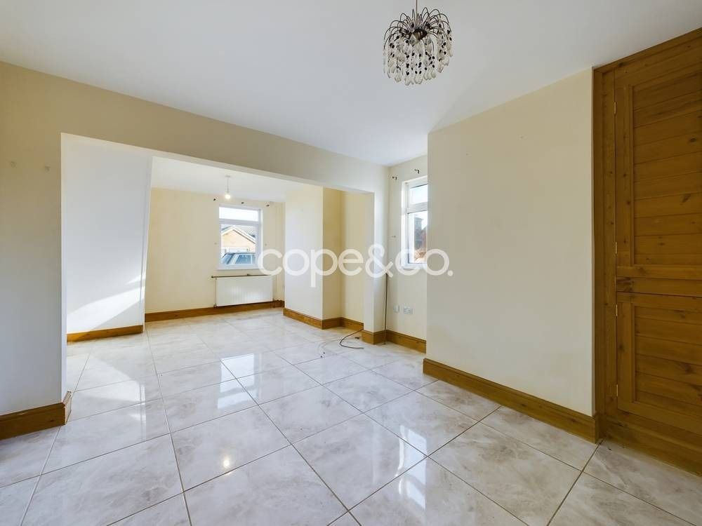 Property photo 2 of 9 2720346