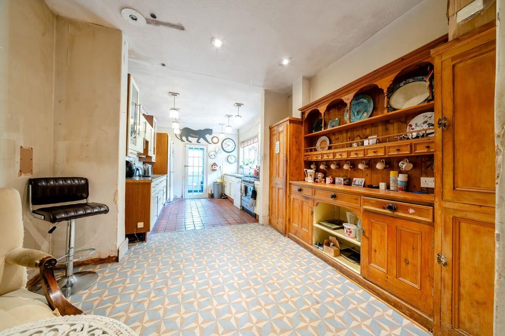 Property photo 3 of 10 Picture 3