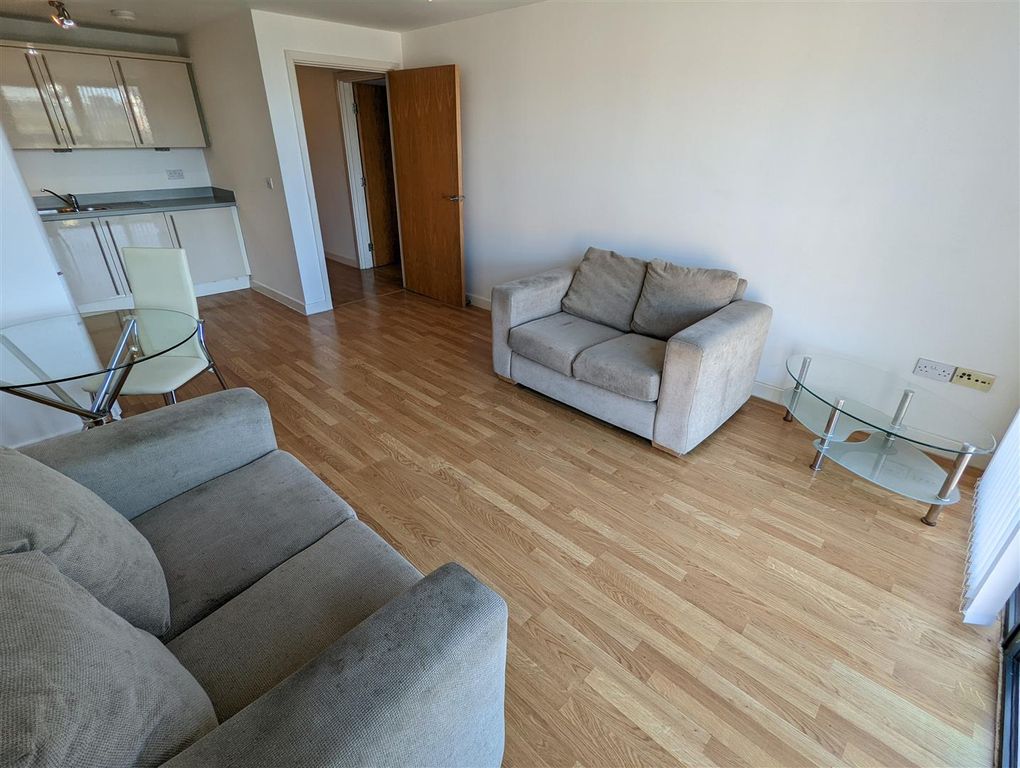 Property photo 3 of 13