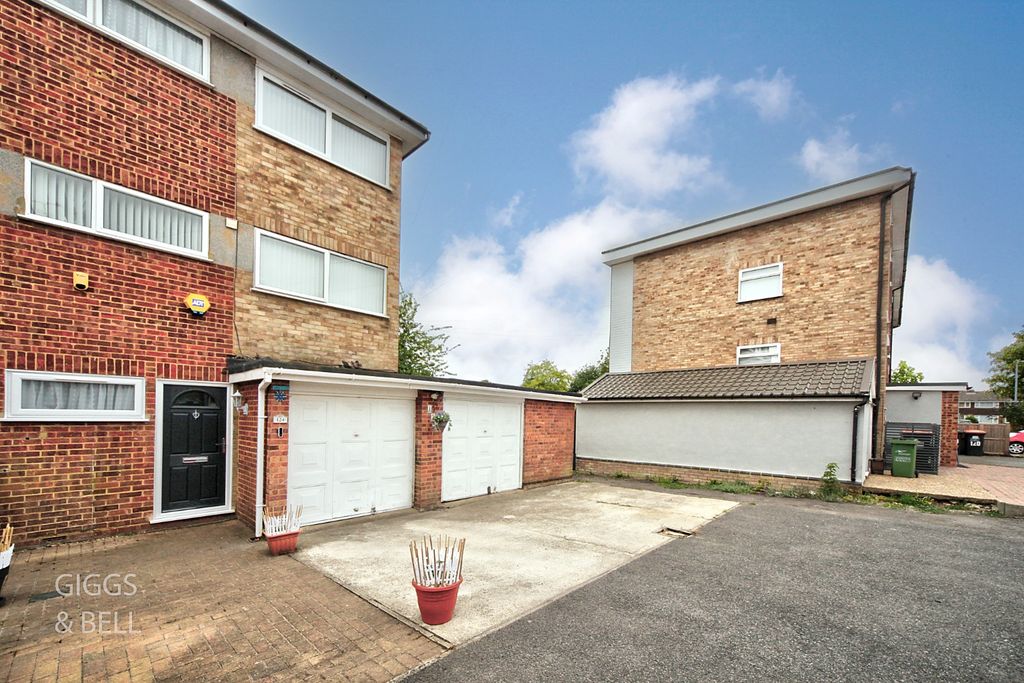 Property photo 1 of 23 4428310