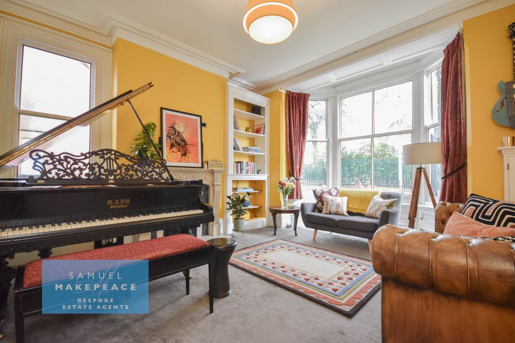 Property photo 3 of 30 Gallery