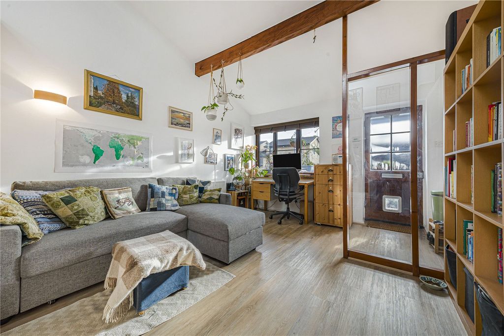 Property photo 2 of 12 Picture No. 08