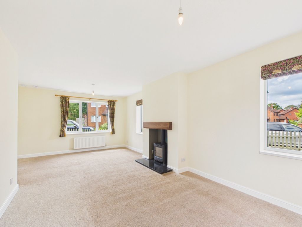 Property photo 2 of 17 5228532