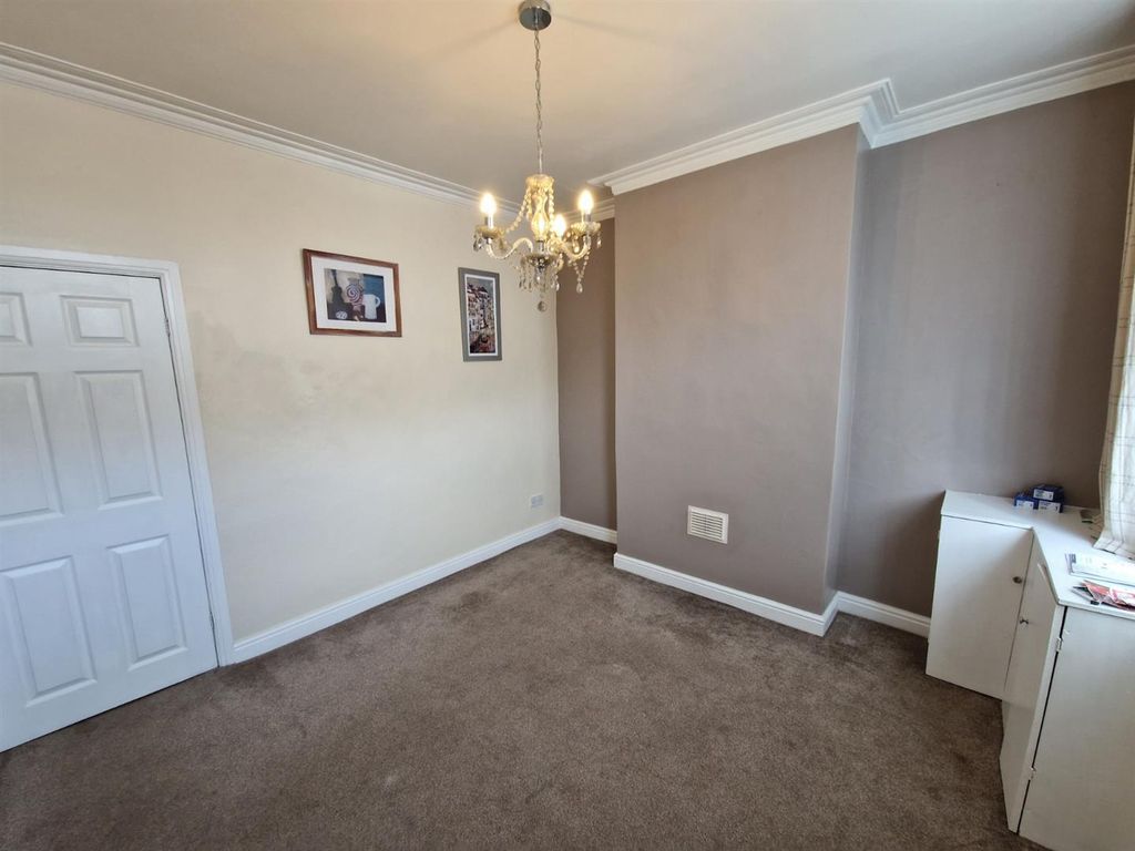 Property photo 2 of 8 Front Lounge