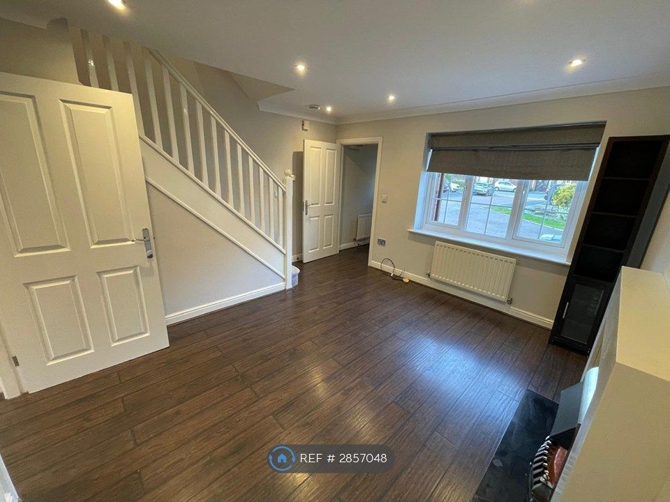 Property photo 3 of 12 Living Room