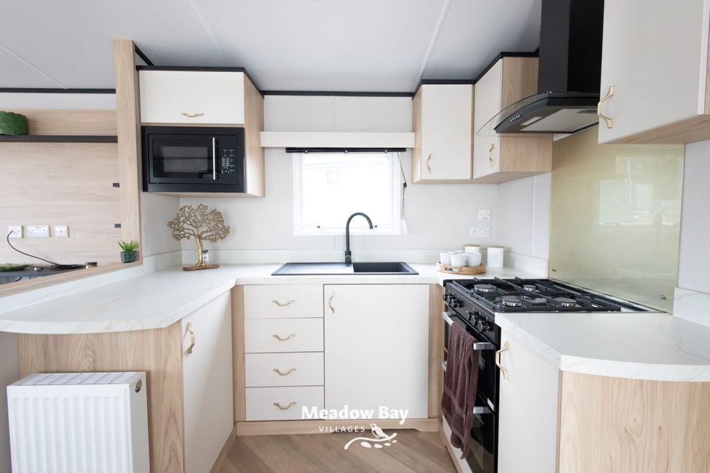 Property photo 3 of 12 Carnaby Glaisdale Ba Sg 35.Jpg