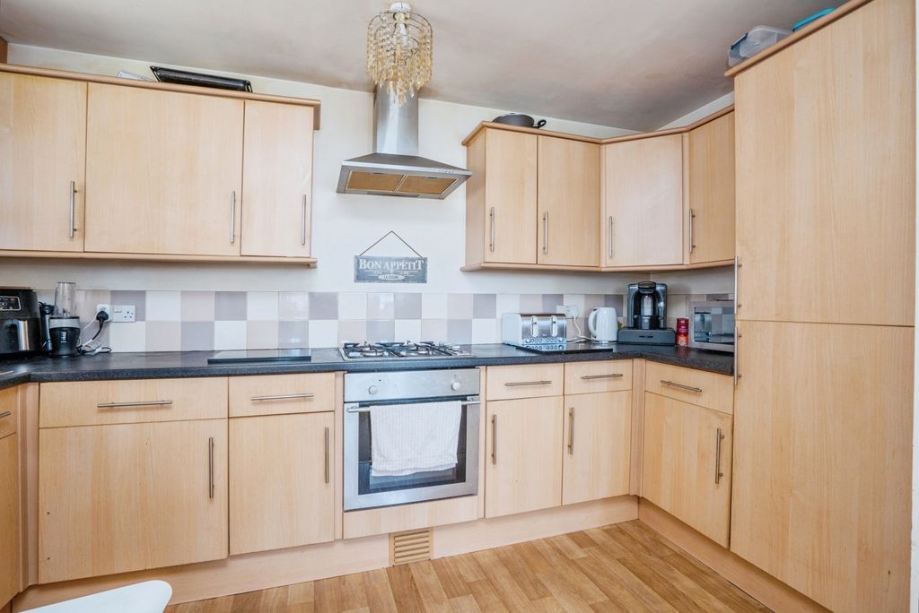 Property photo 3 of 11 Pbox-Img.Jpg