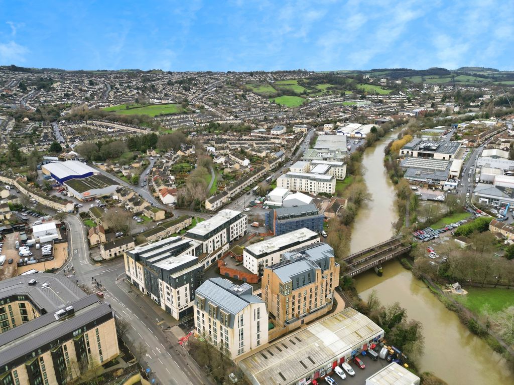 Property photo 1 of 7 Exterior