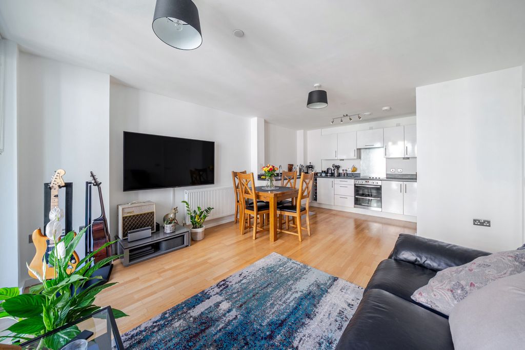 Property photo 3 of 20 1449873-9-69Ea51E...