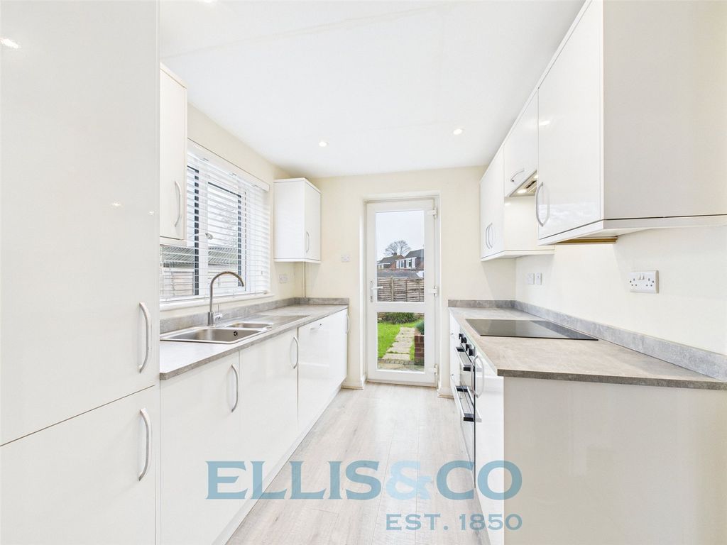 Property photo 2 of 13 Picture No. 23