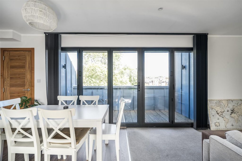 Property photo 3 of 16 1357729-5-68d278B5E0056.Jpg