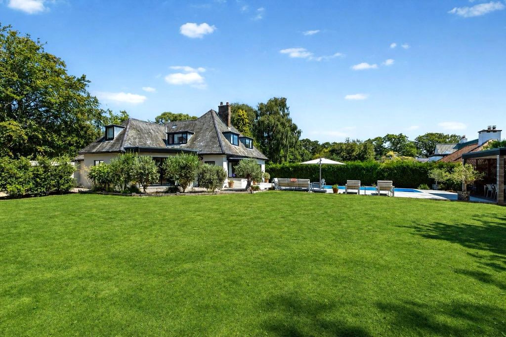 Property photo 1 of 34 Picture No. 45