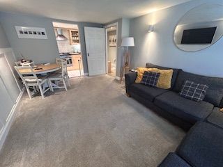 Property photo 2 of 7 Image
