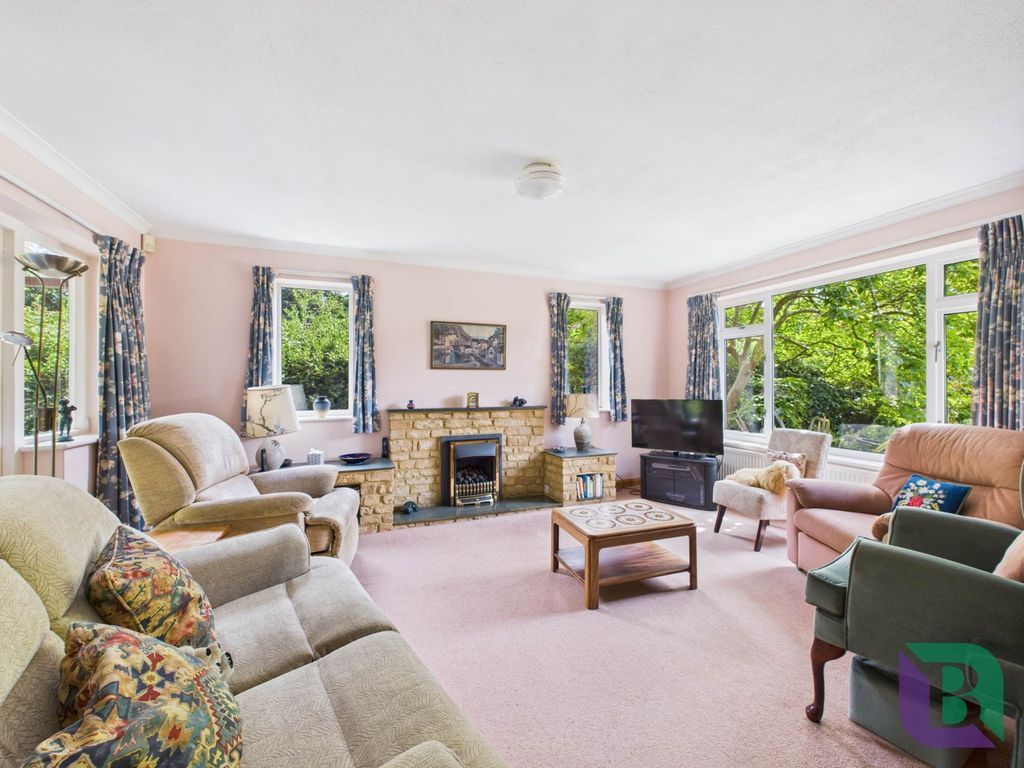 Property photo 3 of 24