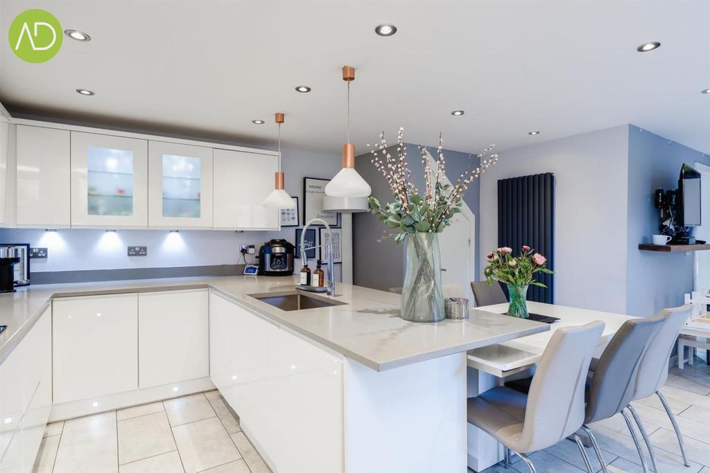 Property photo 2 of 18 12.Jpg