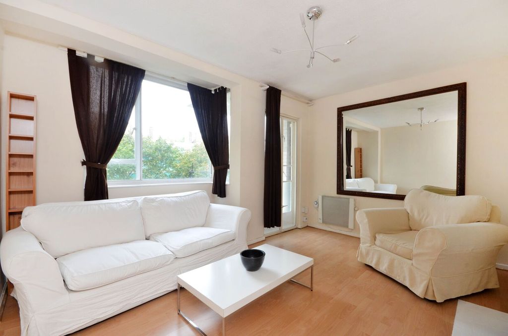 Property photo 1 of 8