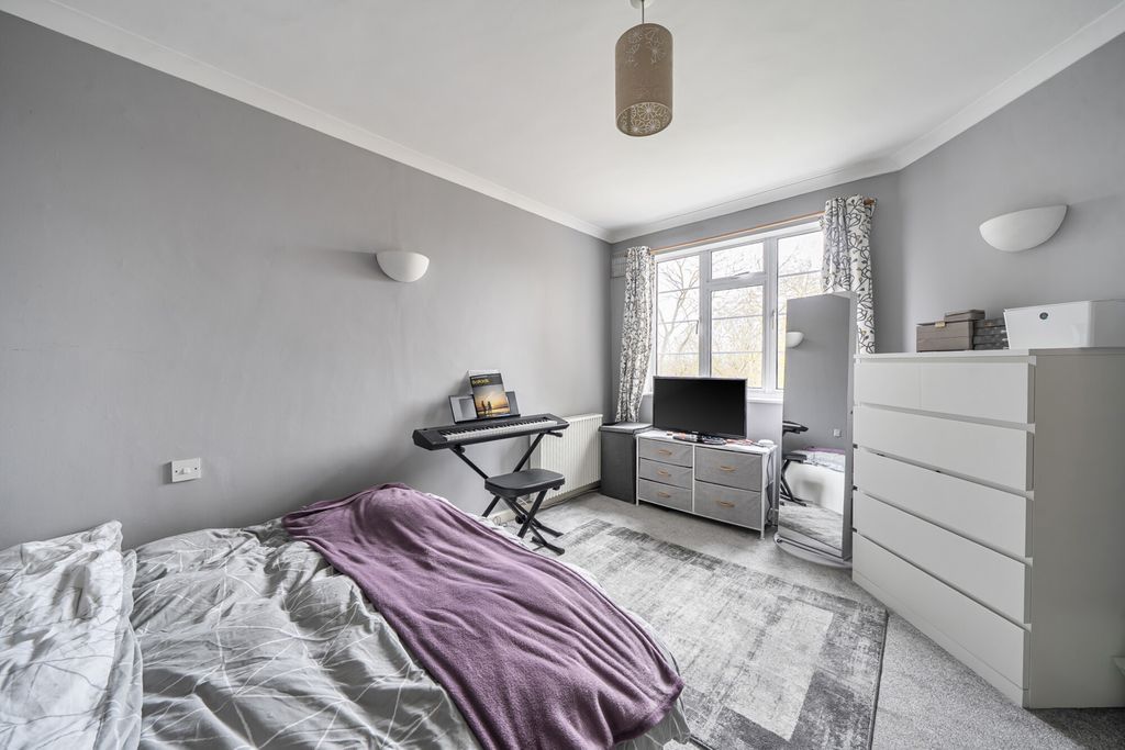 Property photo 3 of 18 1434757-5-69c6531...