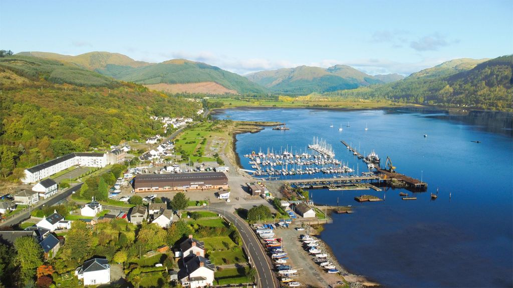 Property photo 2 of 22