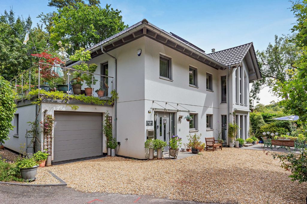 Property photo 1 of 23 Lansdales