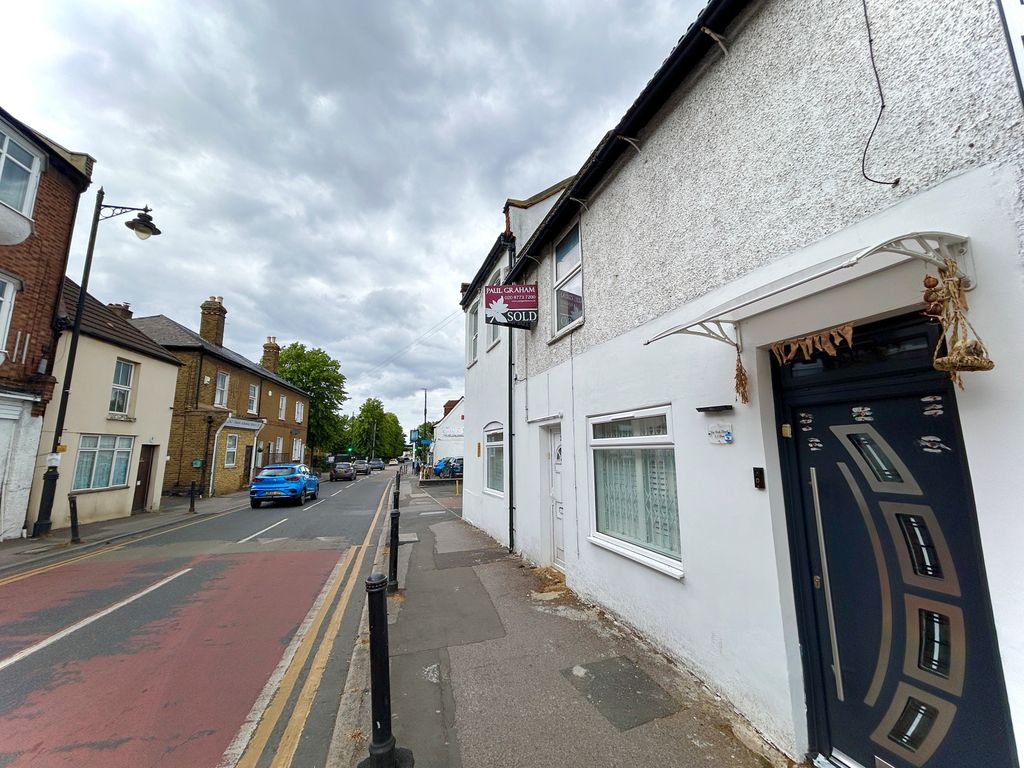 Property photo 1 of 9 1 Bed Flat To Rent West Street, Carshalton Sm5
