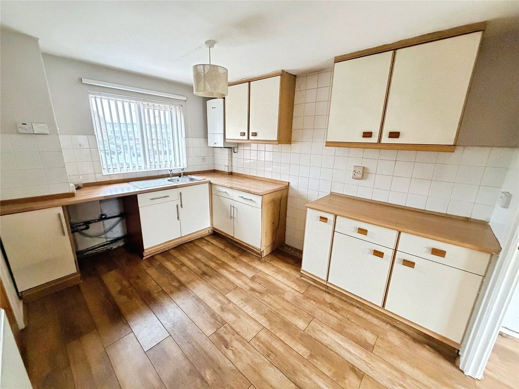 Property photo 2 of 13 Kitchen